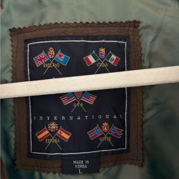 Beautiful Aviator International Men's 100% Leather Coat. - Picture 5 of 9